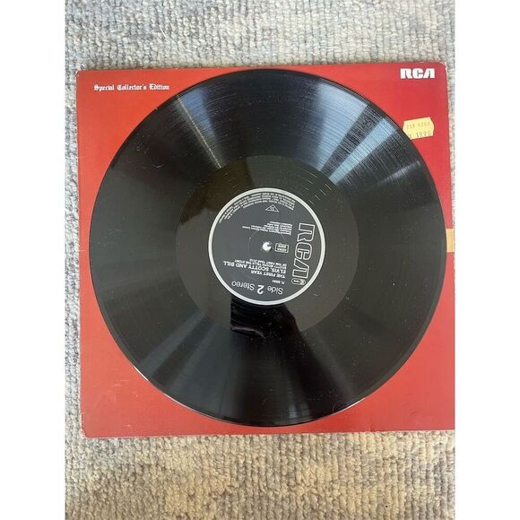 RARE Elvis, Scotty & Bill: The First Year Special Collector's Edition LP - Picture 4 of 5